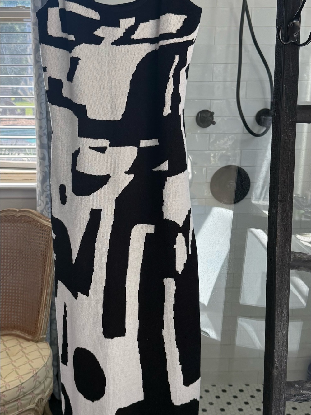 Amazon Black and White Graphic Knit Midi Dress